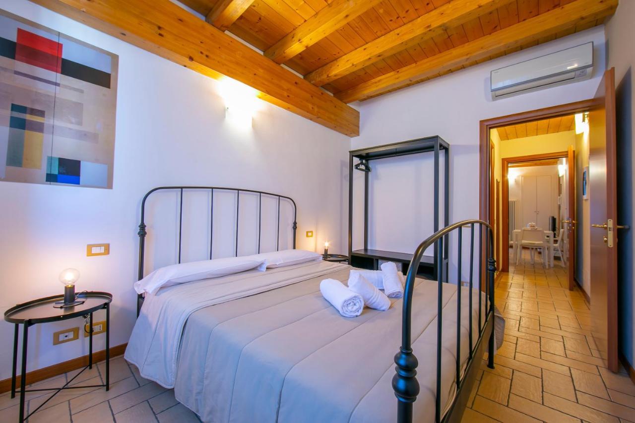 Le Stanze Del Lago Apartments コモ エクステリア 写真